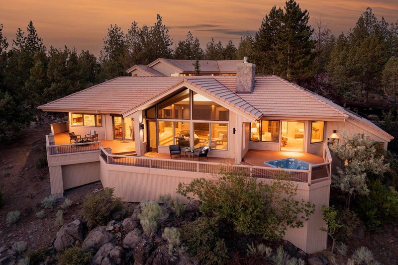 2734 NW Three Sisters Dr, Bend, OR